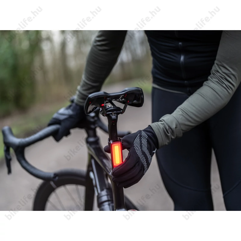 BBB BLS-168 Signal Pro hátsó villogó 64 szuperfényes LED, 250 Lumen, USB-C tölhető, Li-polimer akku