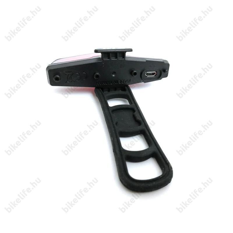 Kellys Illux akkumulátoros hátsó lámpa nyeregcsőre LED-es USB-ről tölthető