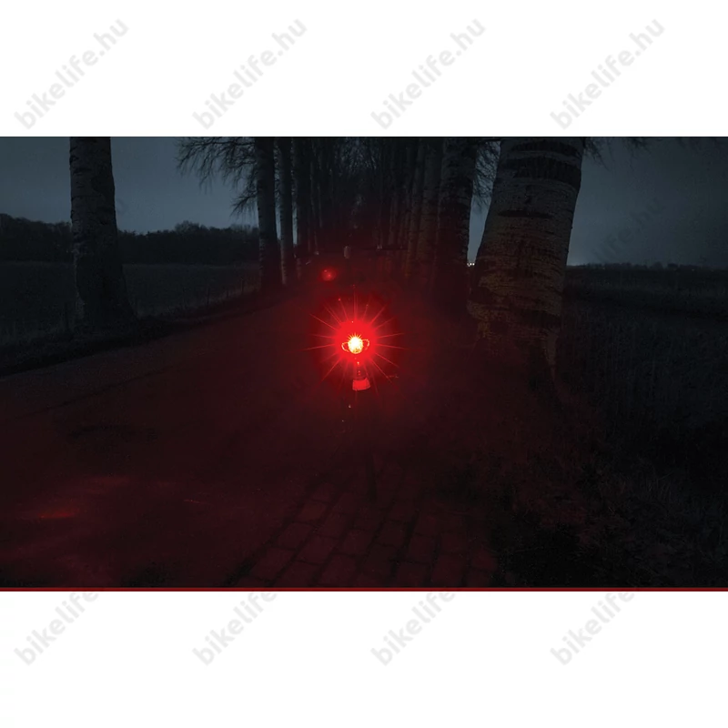 AXA Spark dinamós hátsó lámpa LED-es csomagtartóra szerelhető piros-átlátszó