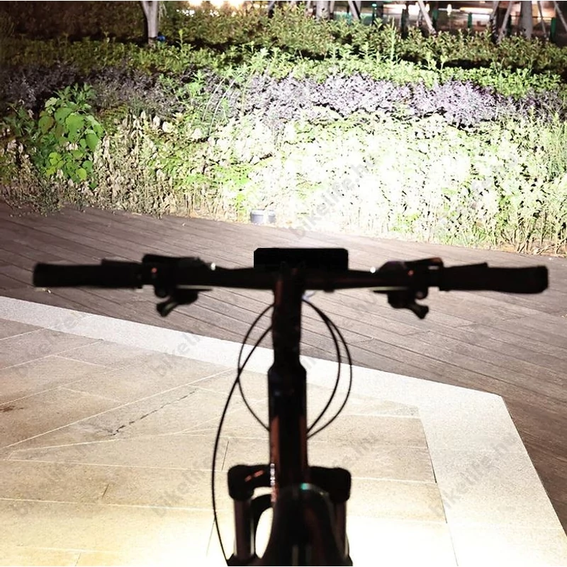 ESLNF akkumulátoros reflektor kerékpárra 1400 Lumen 4000 mAh akkuval alumínium házban