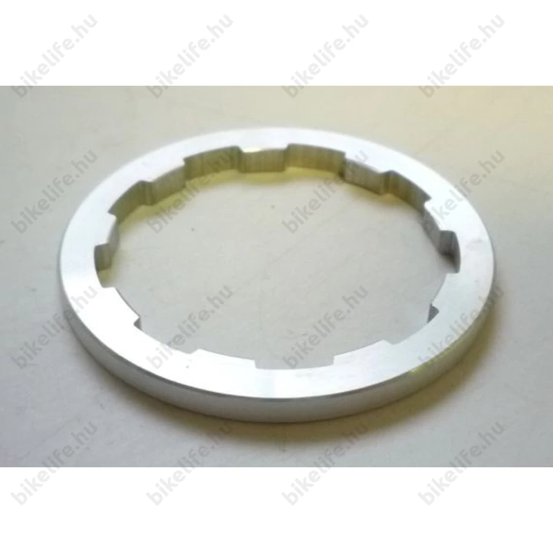 Hézagoló gyűrű kazettatesthez 9-es fogaskoszorúhoz Sturmey 2mm Shimano kompatibilis