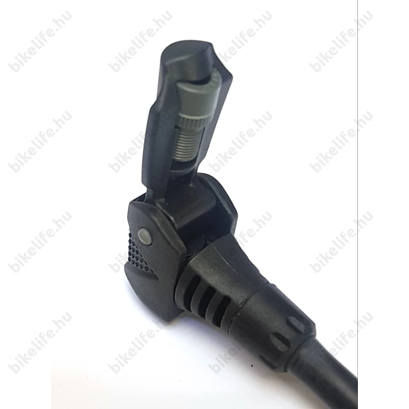 Apró de ügyes figyelmesség, a szelepátalakító, amelyik mindig kéznél van...