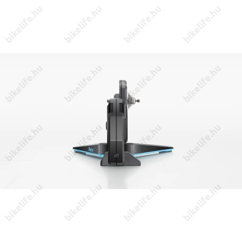 Tacx Flux 2 Smart T2980 DirektDrive interaktív tréner 2000W, 16 fokos emelkedőt szimulál